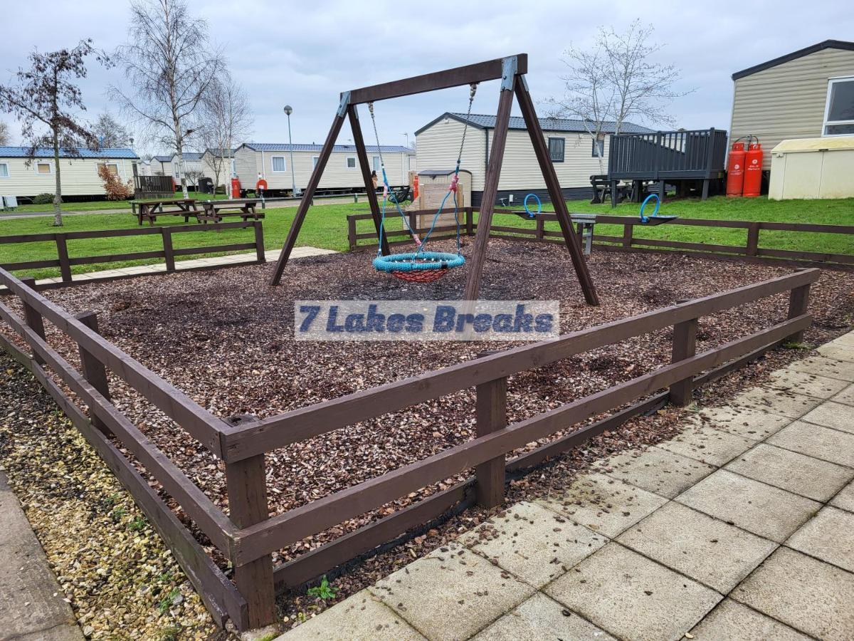7 Lakes Breaks At 7 Lakes Country Park Crowle  المظهر الخارجي الصورة